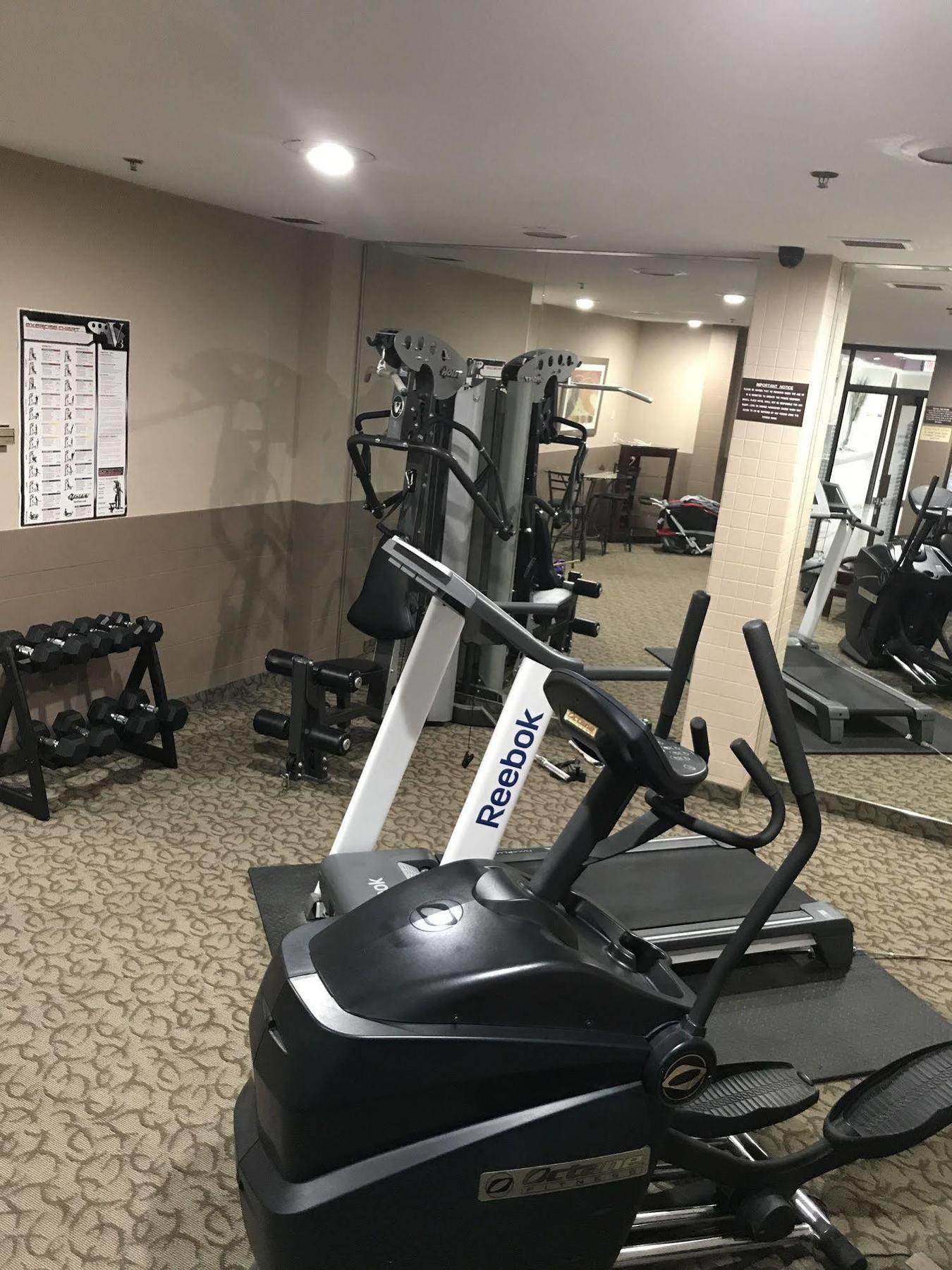 Argyll Plaza Hotel Edmonton Eksteriør billede