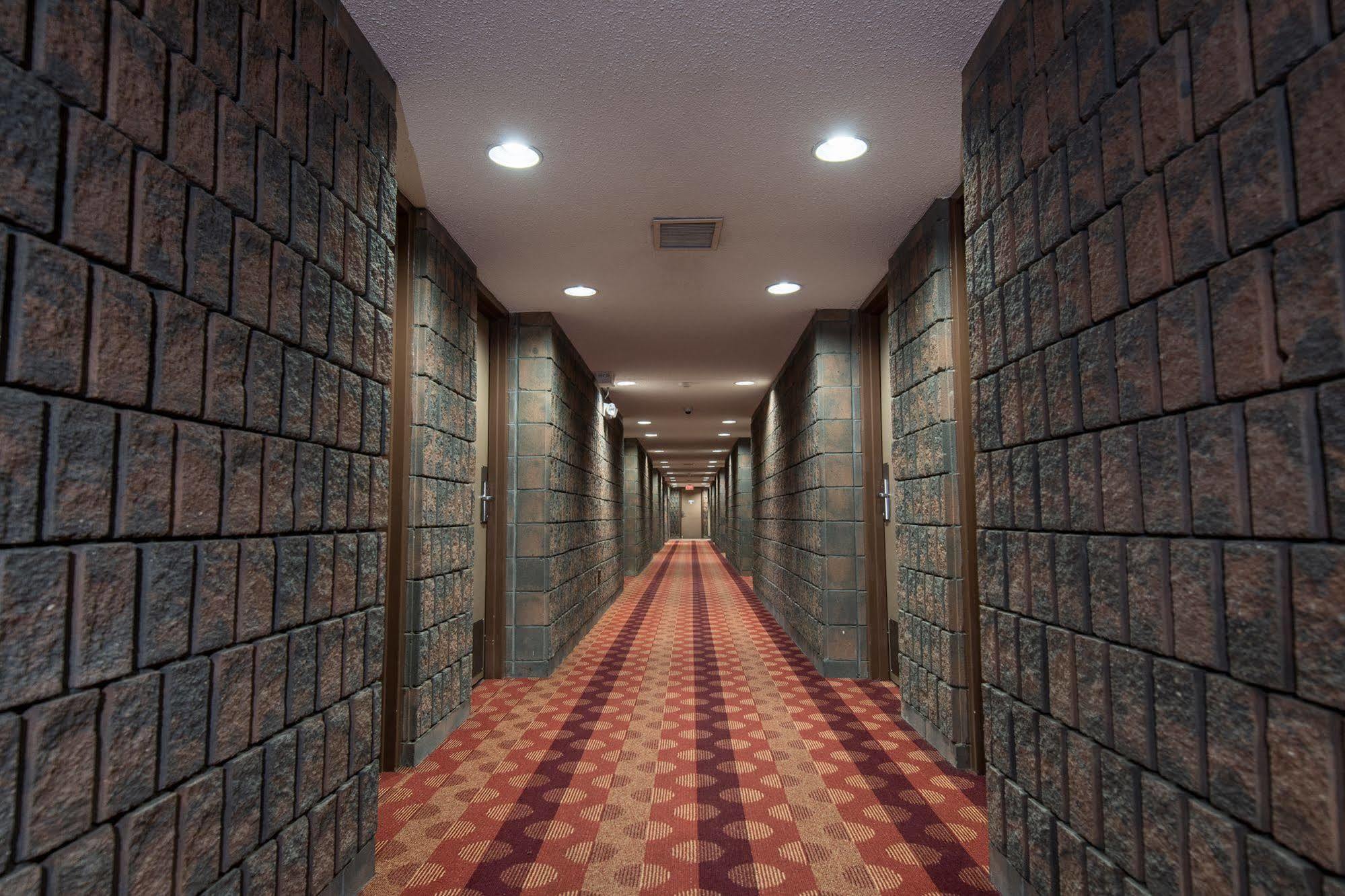 Argyll Plaza Hotel Edmonton Eksteriør billede